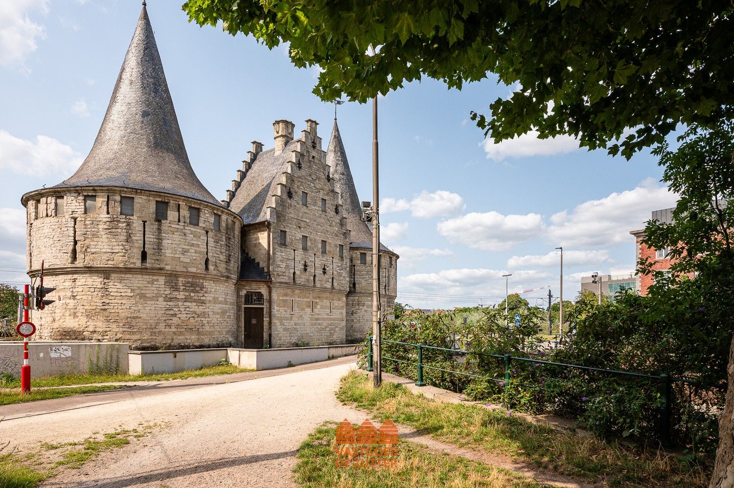 Gerenoveerde karaktervolle woning te Gent foto 26