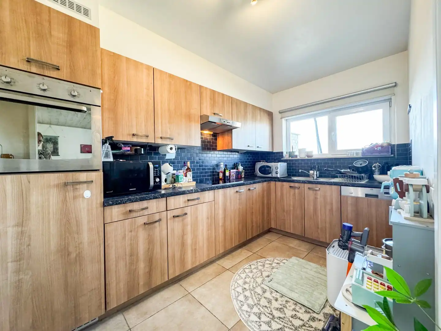Lichtrijk appartement met garagebox aan het station van Aalter foto 8
