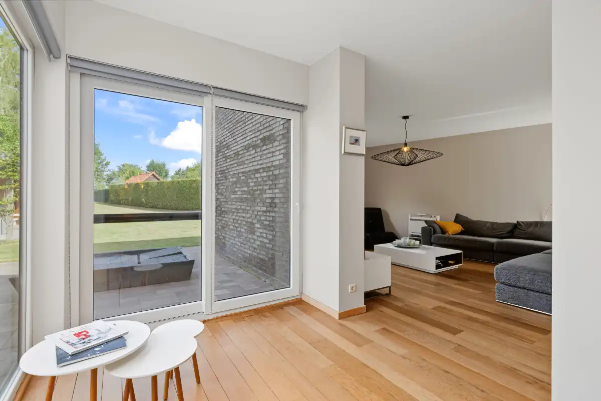 Riante, instapklare villa met tuinpaviljoen en garage op 1.065m² foto 4