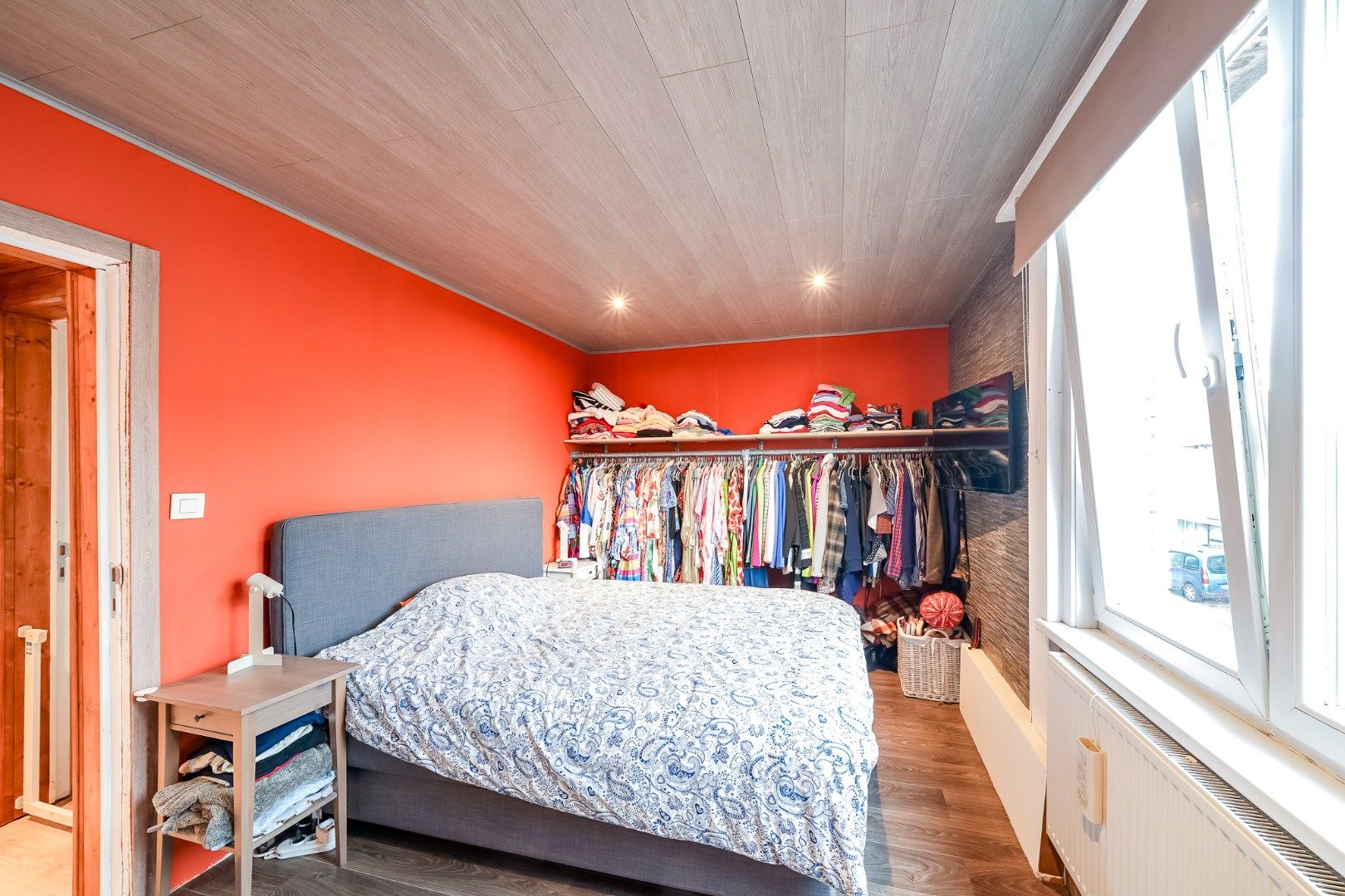 Instapklare woning met uitweg achteraan in Oostende foto 10