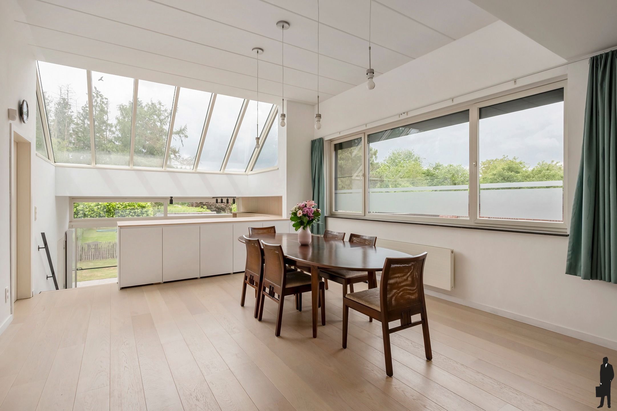 Woning met praktijkruimte  foto 6