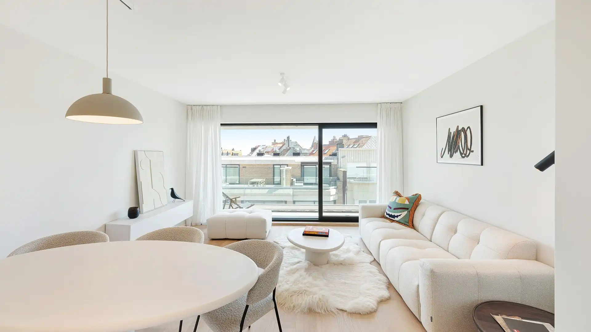 Volledig gerenoveerd appartement met zuidgericht terras heel centraal gelegen op de Kustlaan. foto 38