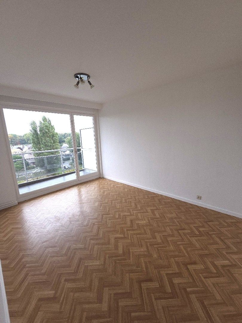Te koop: Appartement op de 5de verdieping met een uitzicht dat nooit verveelt! foto 8