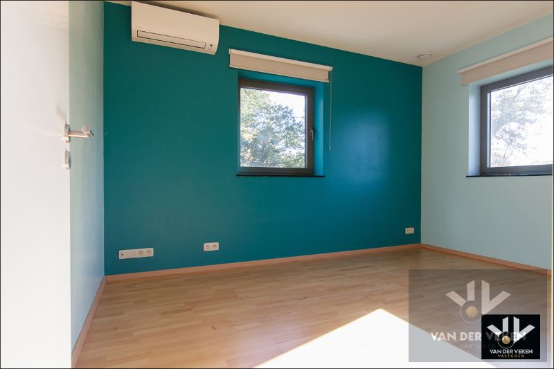 Moderne Gezinswoning aan de rand van de natuur foto 19