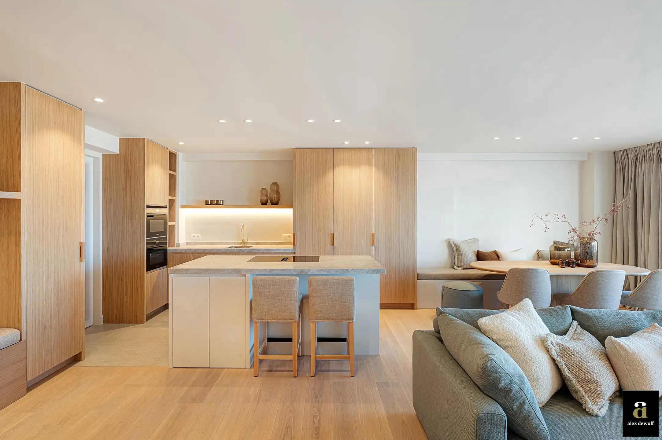 Pas gerenoveerd appartement met zeezicht op het Rubensplein. foto 9