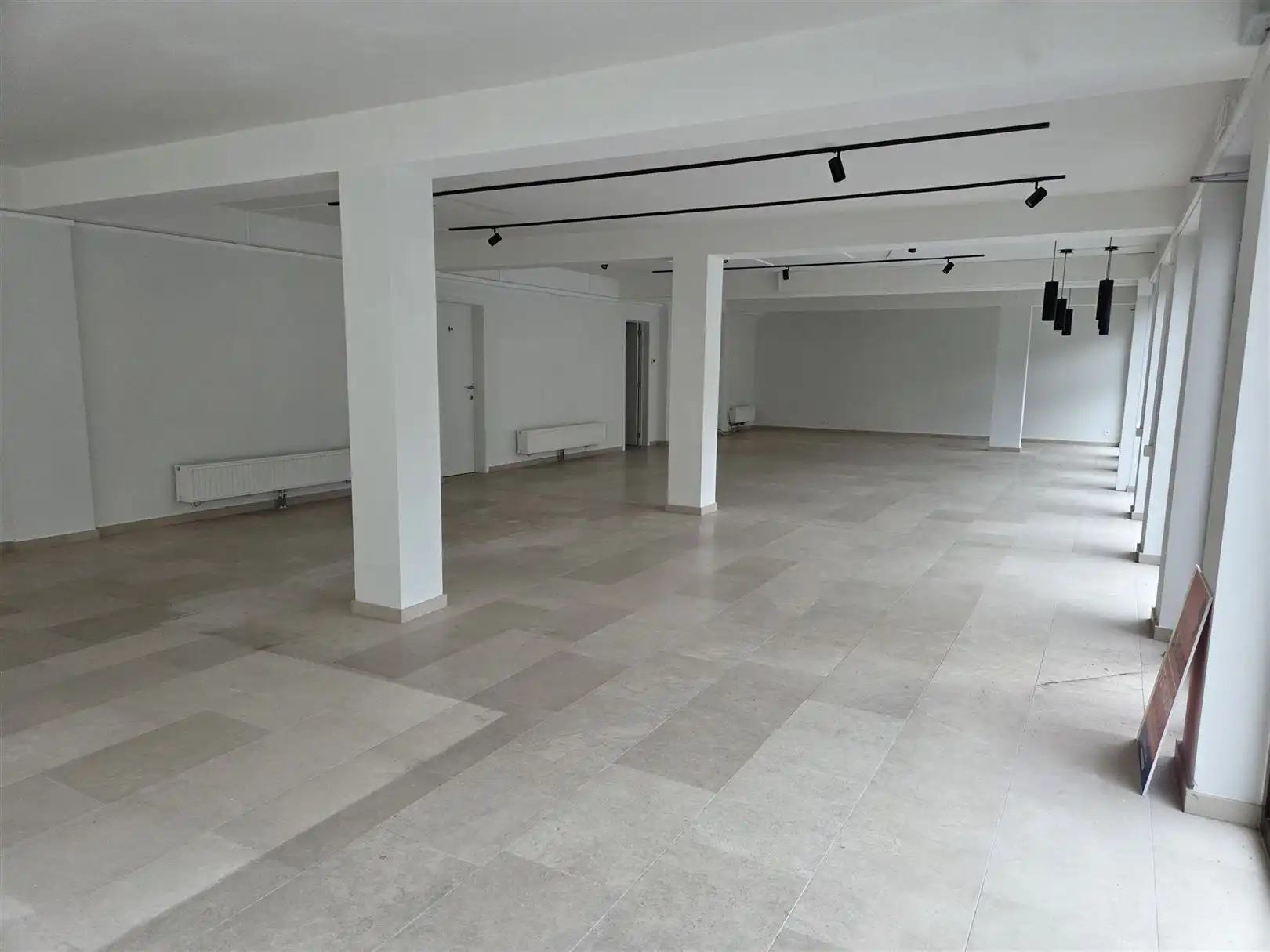 Handelszaak te huur in centrum Oudenaarde foto 4