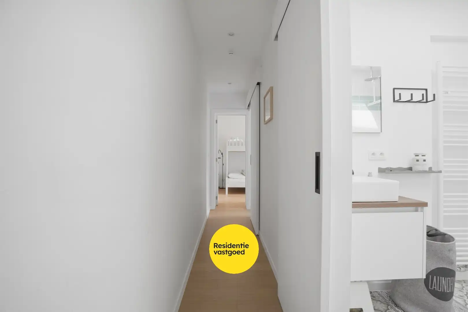 Subliem gerenoveerde herenwoning met 6 slaapkamers inclusief garage in Nieuwpoort-Stad op 135m² foto 17