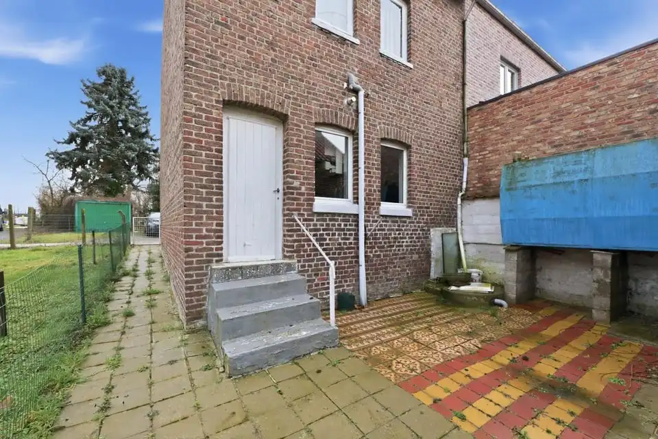 VOLLEDIG TE RENOVEREN WONING IN HEERS foto 23