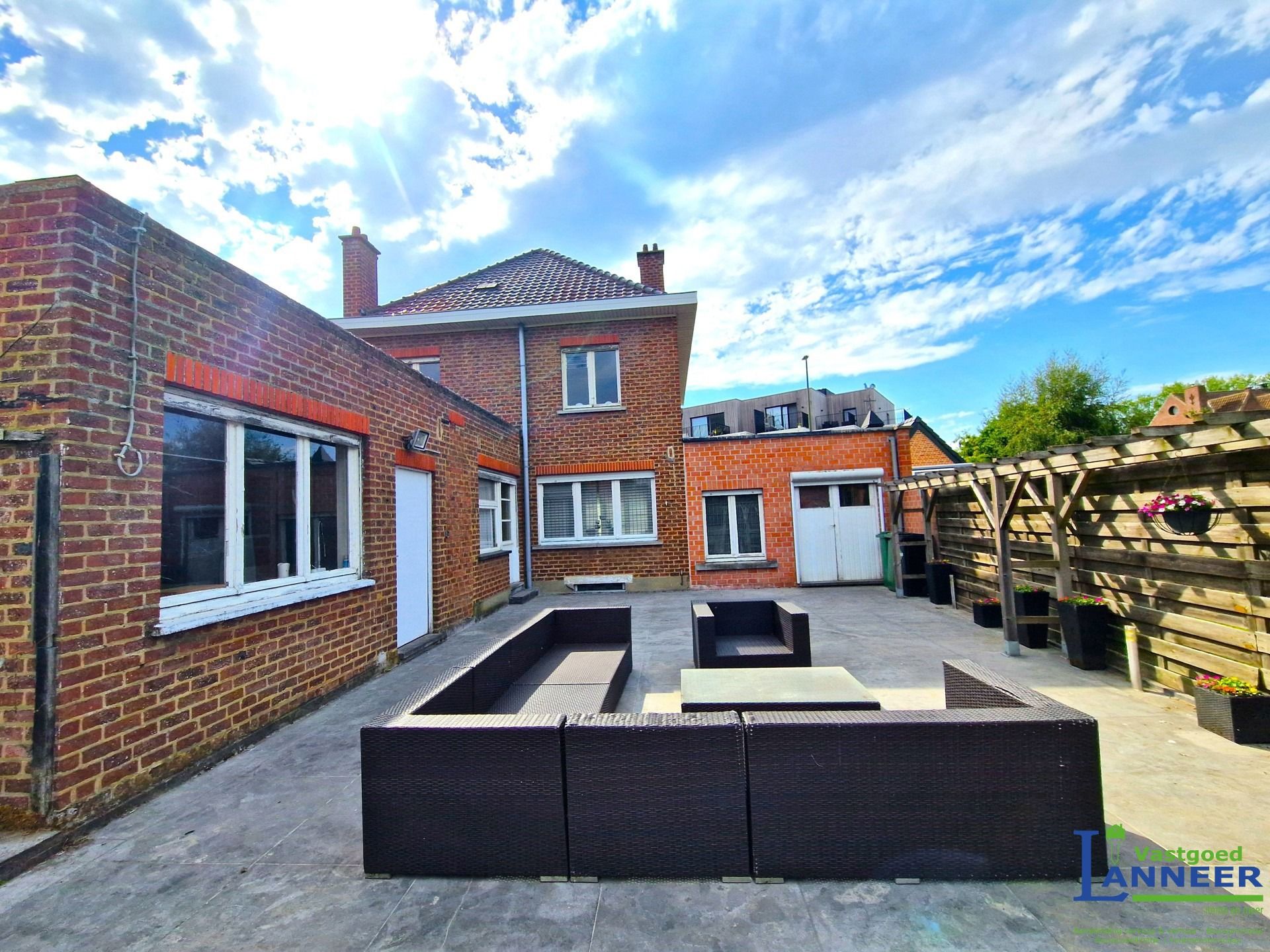 Ruime woning met 3 slaapkamers en garage nabij het centrum foto 9