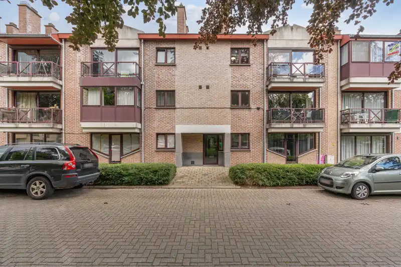Zeer rustig gelegen gelijkvloers appartement met 3 slaapkamers, tuin en garage foto 22