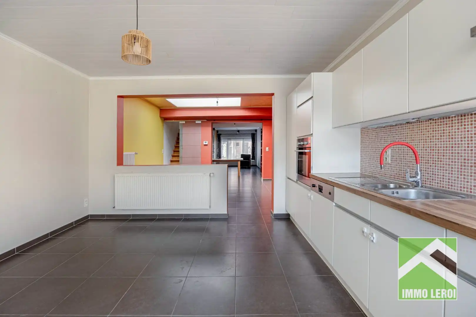 Vernieuwde en gezellig ingerichte woning met garage in stadsrand Tongeren foto 10