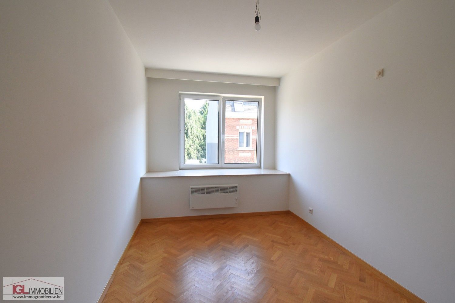 Ruime 3-kamer appartement met 2 badkamers te huur! foto 8