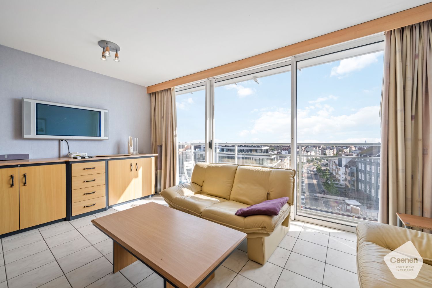 Zongericht twee slaapkamer appartement op een zucht van de Zeedijk foto 4