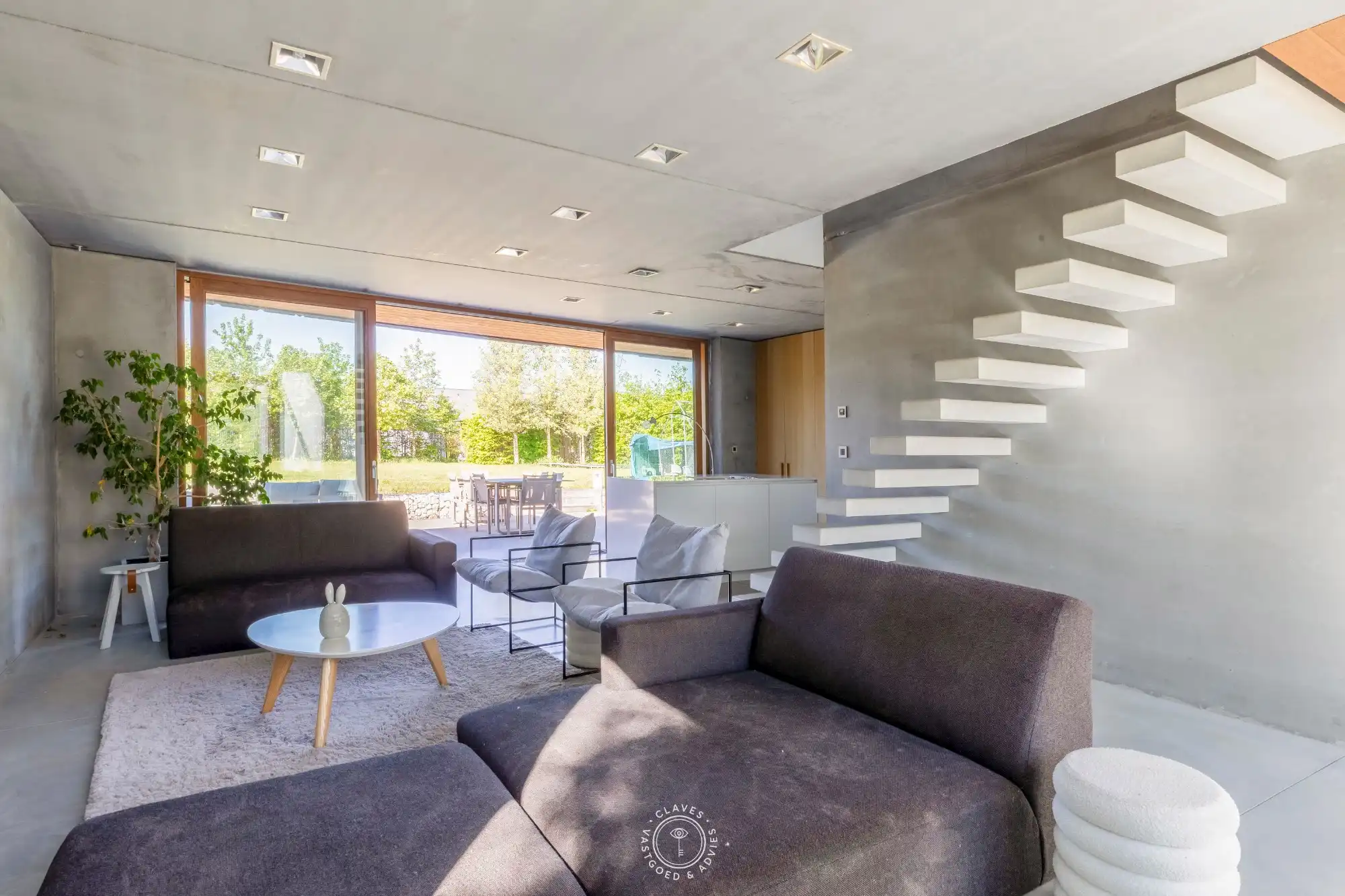 Architecturaal pareltje met praktijkruimte foto 12