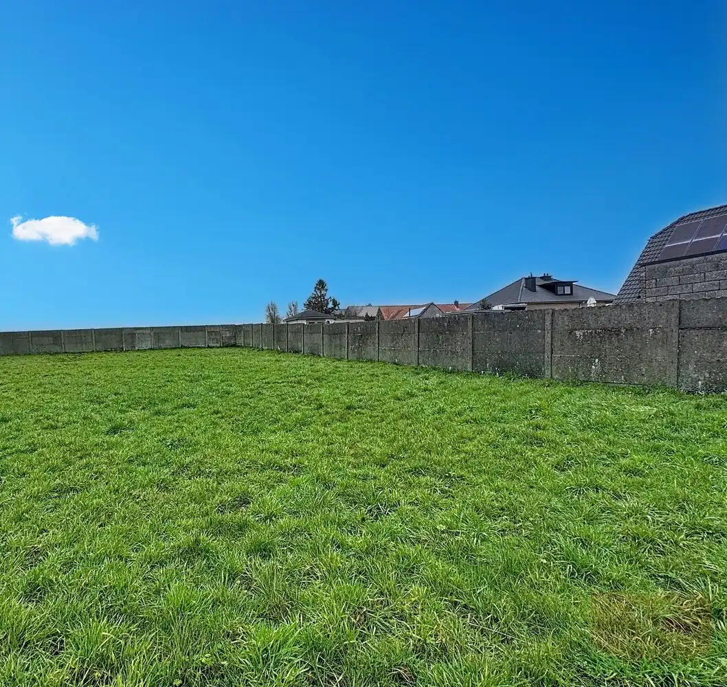 Ruime eengezinswoning met 4 slaapkamers, garage en mooie tuin foto 27