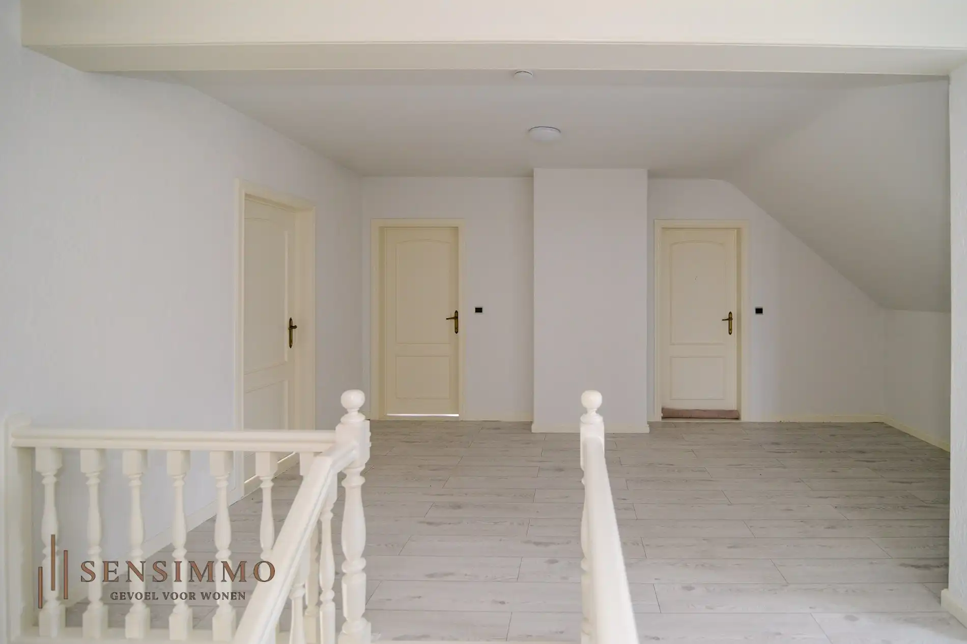 Ruime en energiezuinige woning met 4 slaapkamers op mooi perceel van 8a foto 15