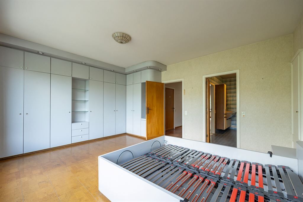  Ruime, karaktervolle bel-etage met grote tuin foto 21