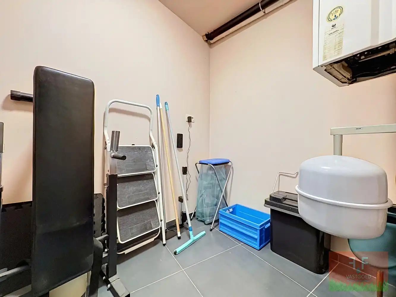 Instapklaar gelijkvloers appartement met parkeerplaats te Grotenberge foto 17