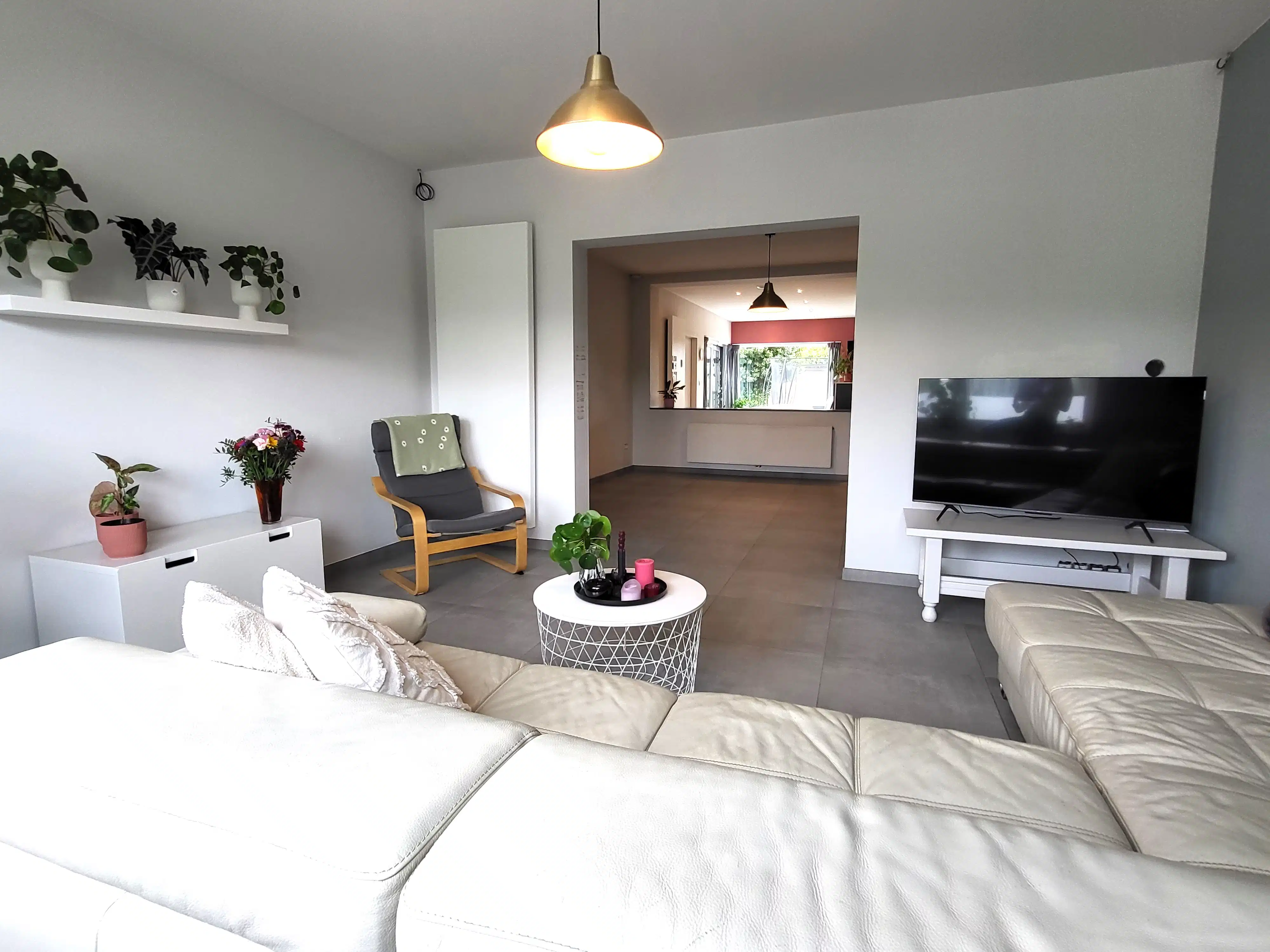 Totaal gerenoveerde woning van 2016-2017 op een perceel van 840 m², met oog voor comfort, ruimte en energiezuinigheid. foto 4