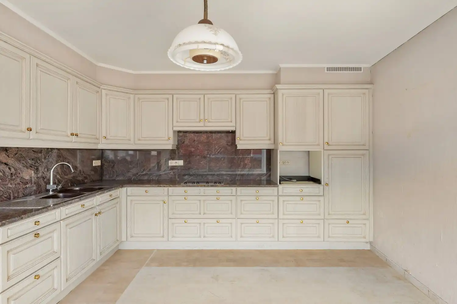 Ruime woning in Hulshout foto 9