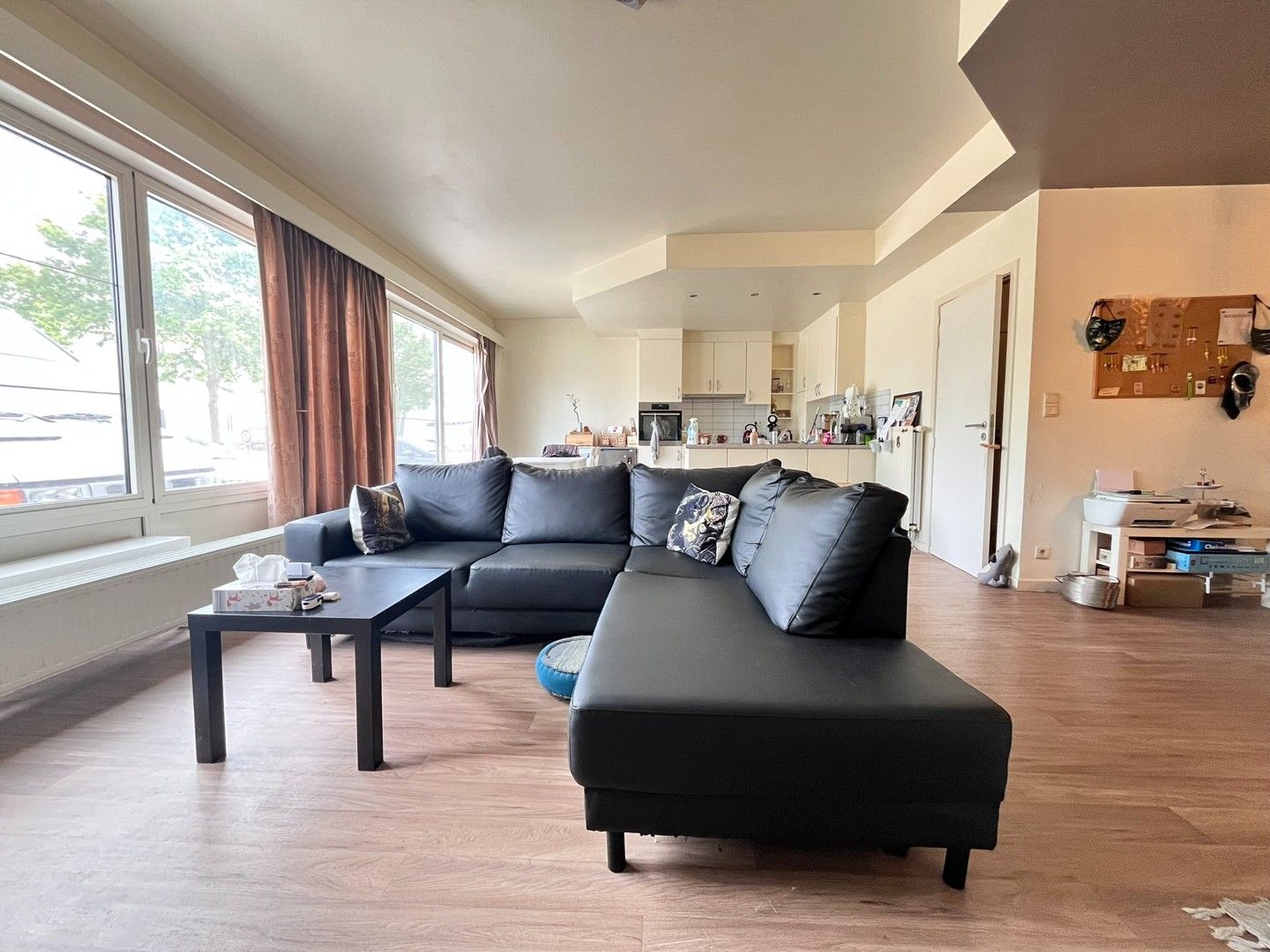 Gelijkvloers appartement met 2 slaapkamers, kelderberging en garage foto 5