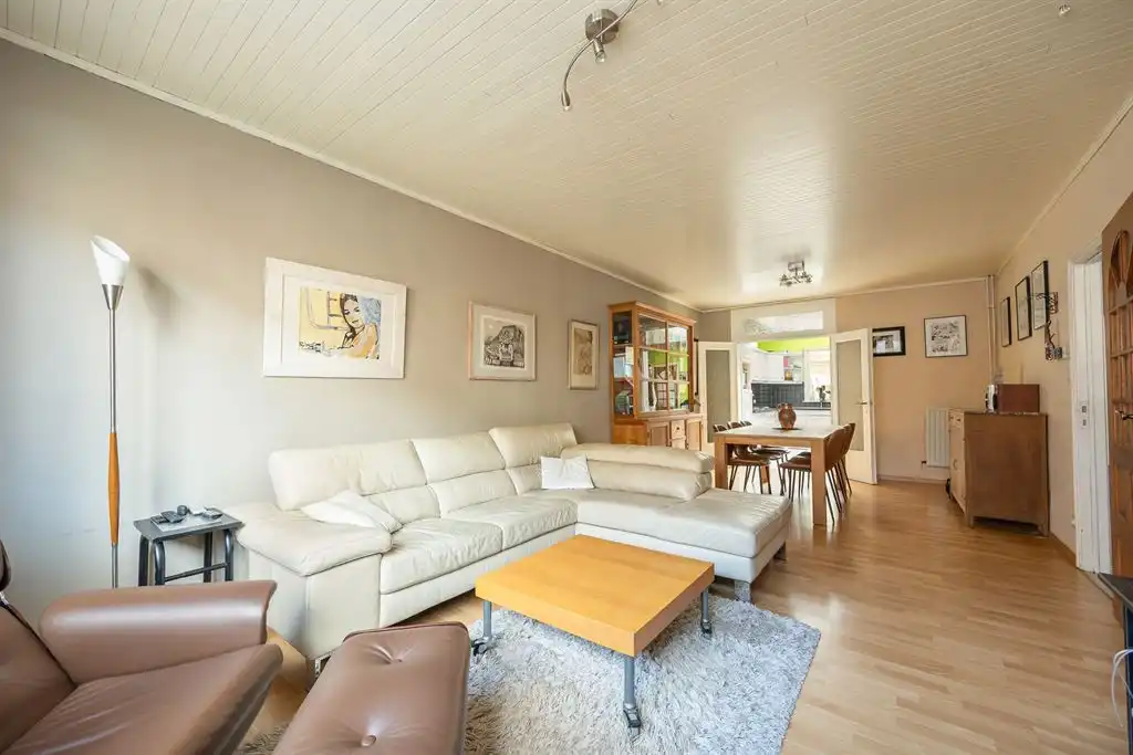 Instapklare woning met zonnige tuin in Deurne foto 2