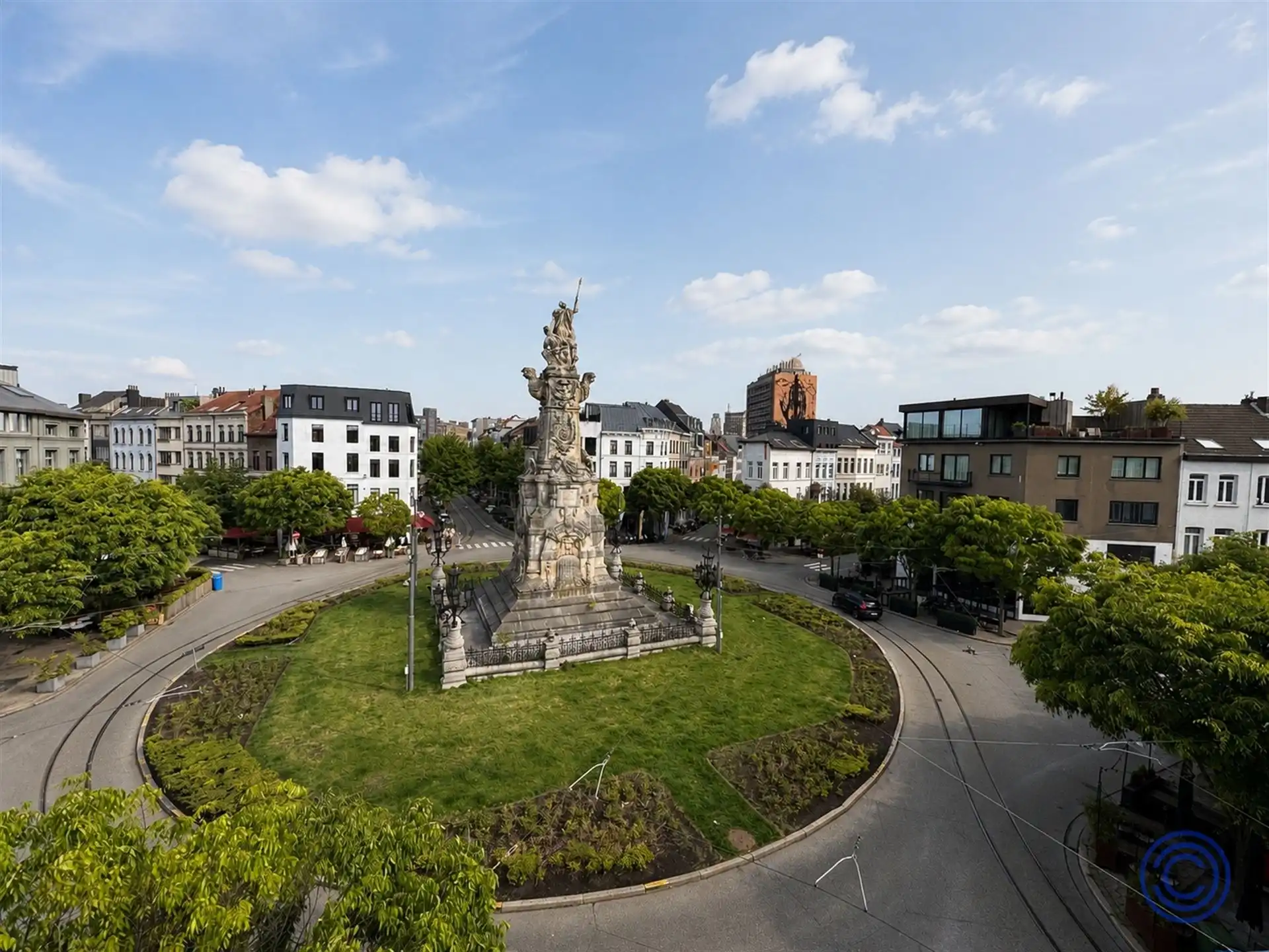 Volledig gemeubeld duplex appartement van ca. 80 m² op Marnixplaats! foto 7