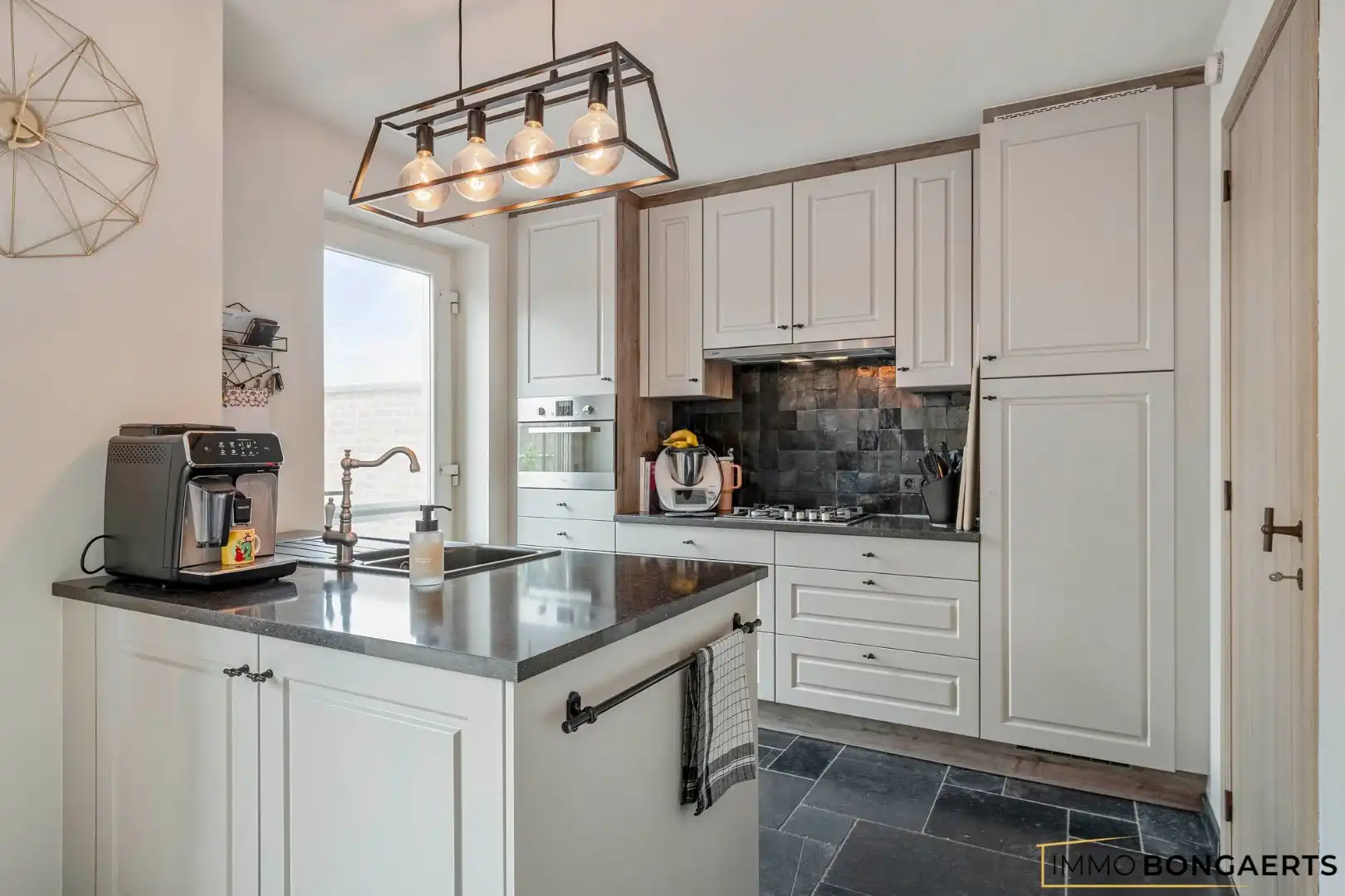 Instapklare woning met 3 slaapkamers foto 9