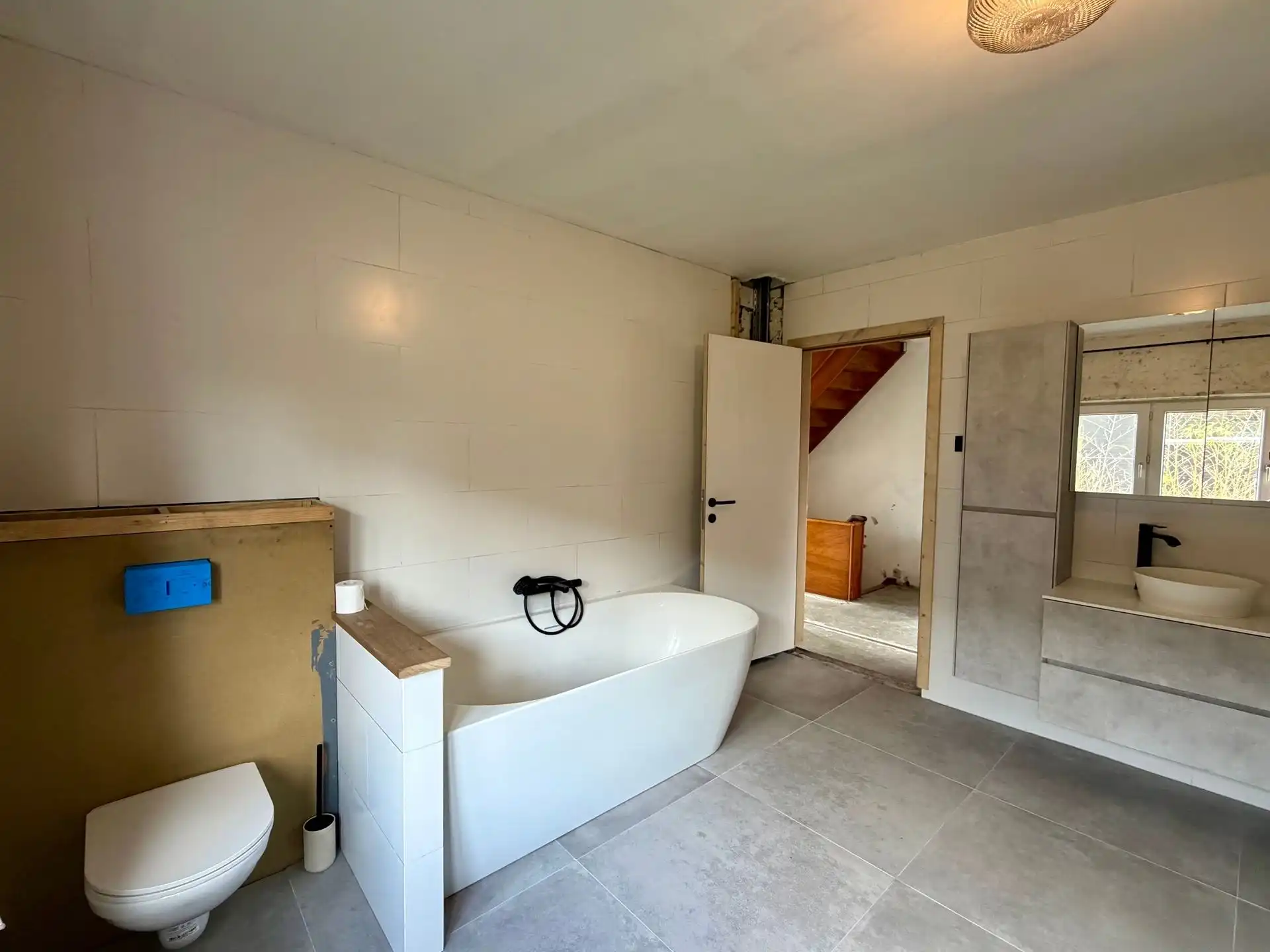 Renovatieproject met enorm potentieel op een ruim perceel van 9a85ca. foto 16