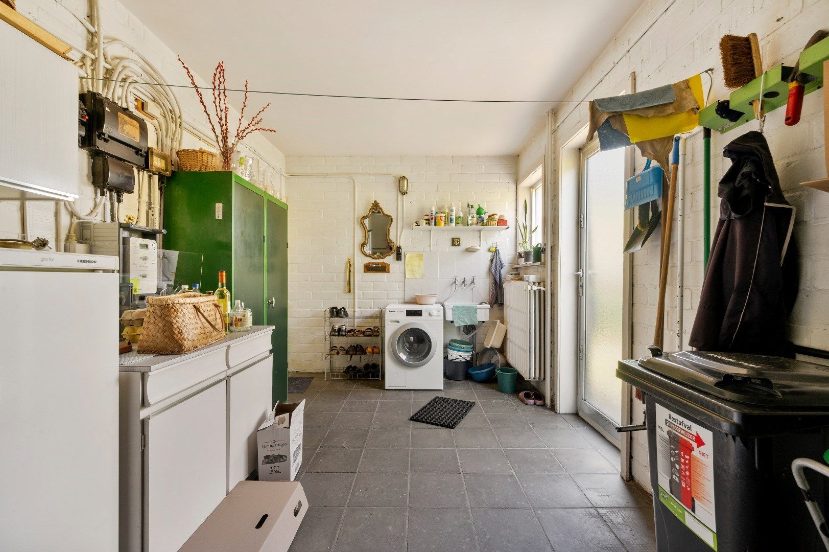 Villa met 3 ruime slaapkamers, garage en tuin in het centrum. foto 9