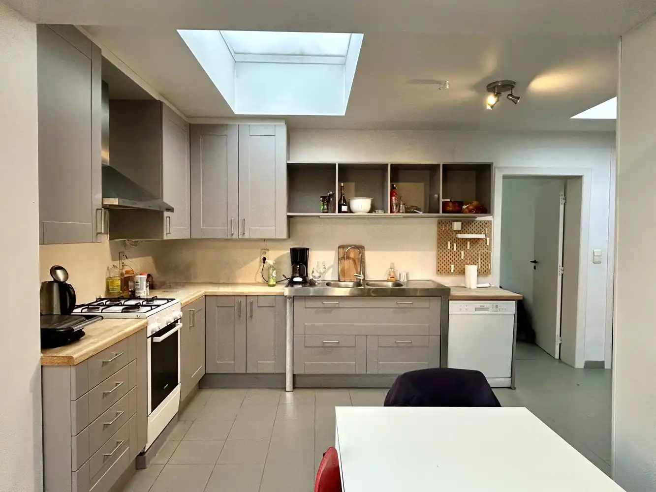 Gezellige rijwoning met prachtige stadstuin en achteruitgang nabij centrum Leuven foto 4