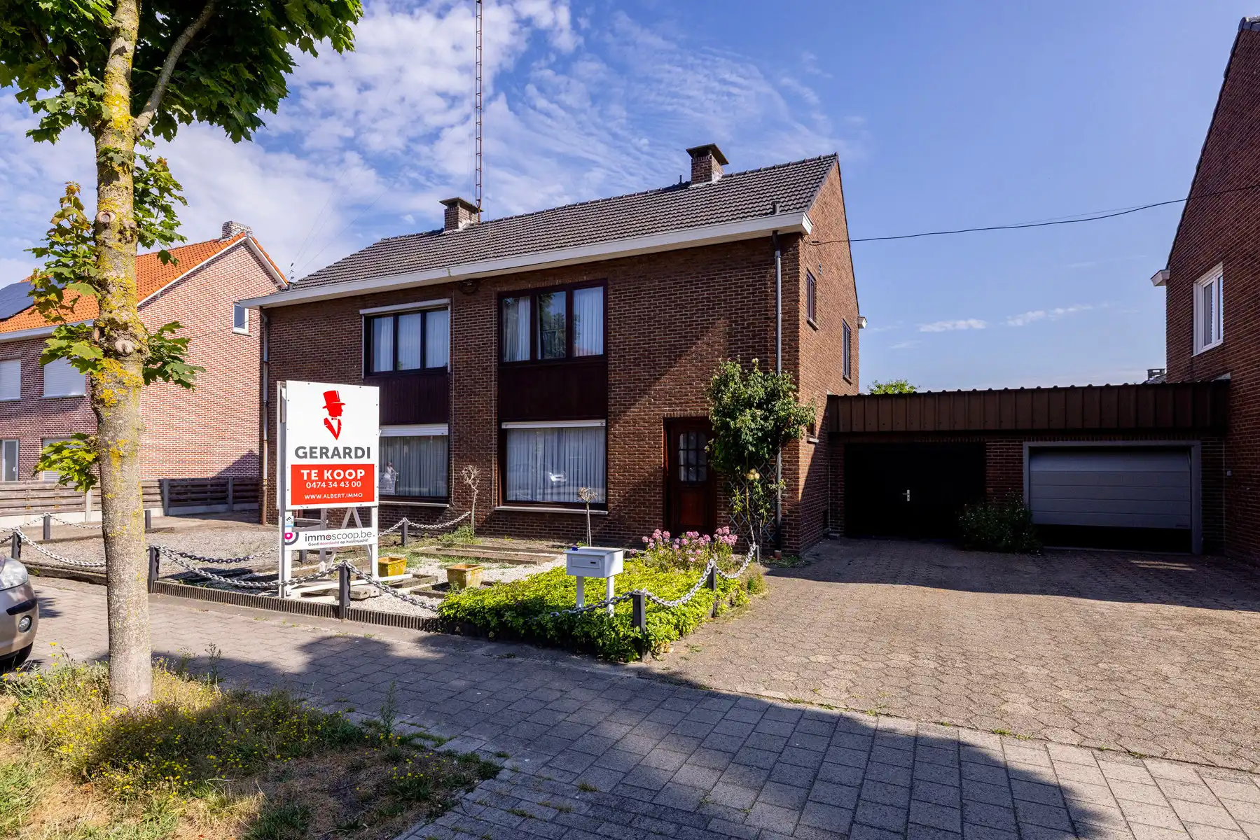 Op te frissen woning met 3 slpks, garage en gezellige tuin foto 2