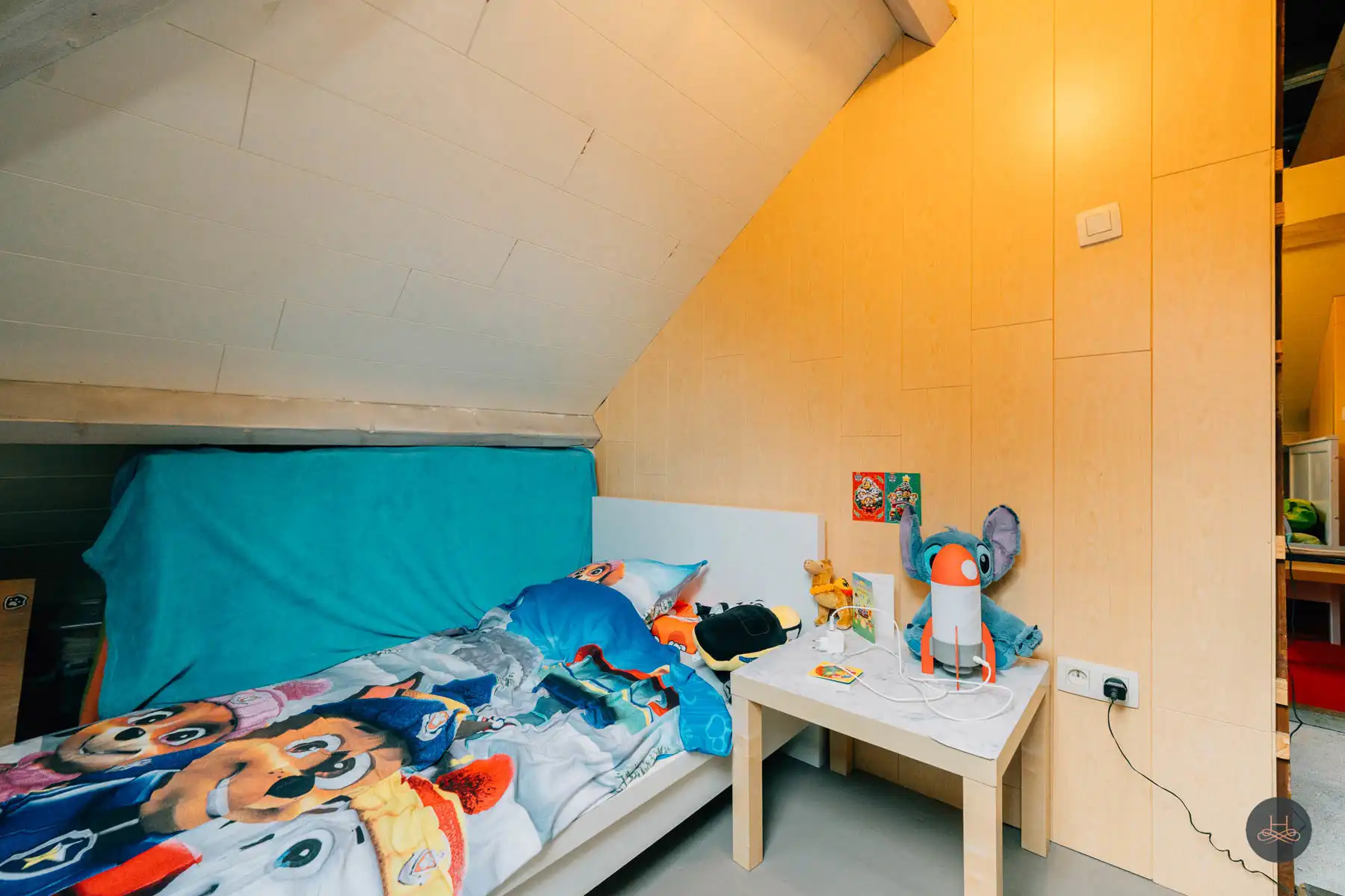 Gezinswoning met renovatiepotentieel op knap perceel foto 24