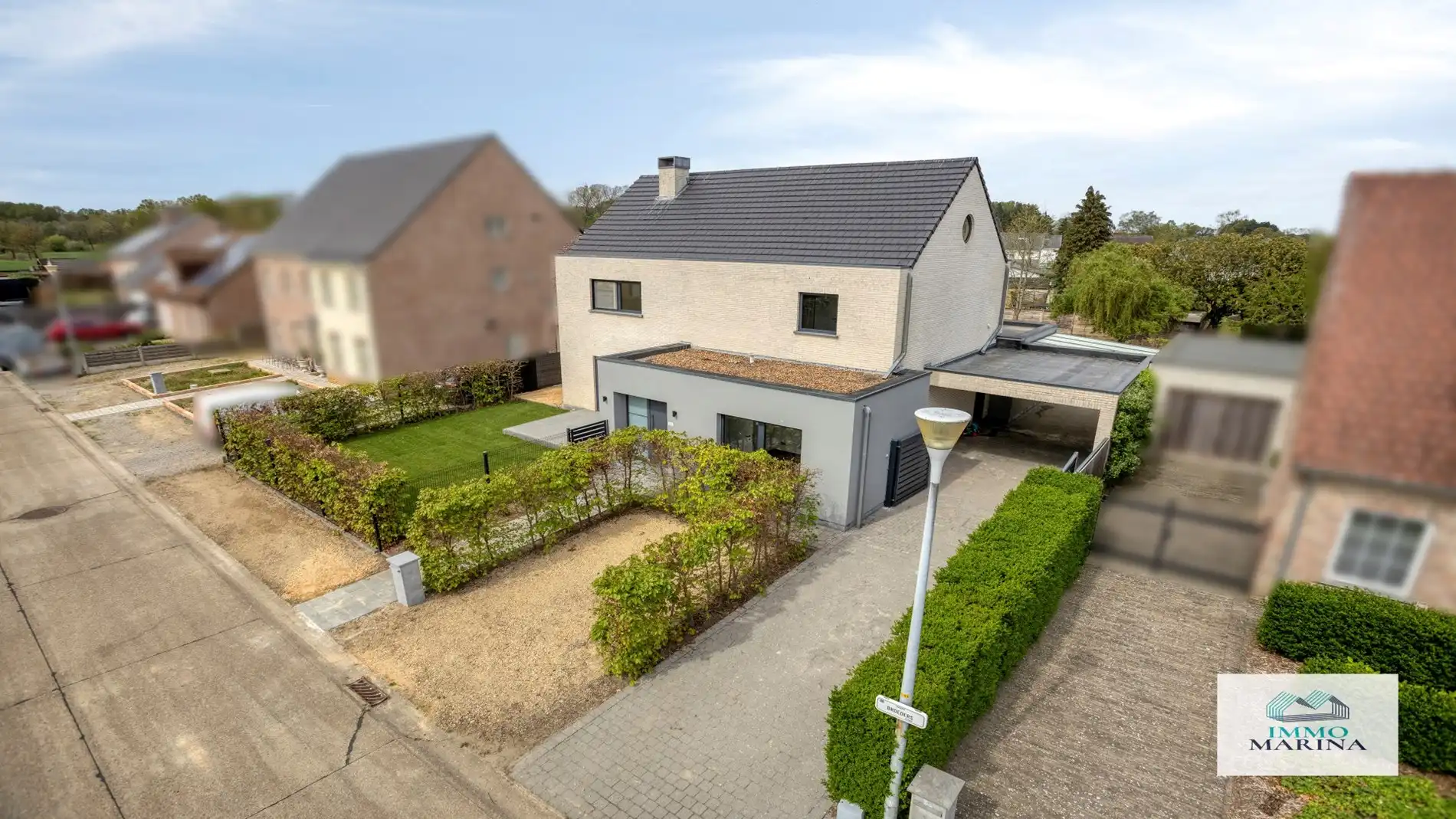 Ruime villa op 8,2a in doodlopende straat met 6 kmrs te Houtvenne foto 2