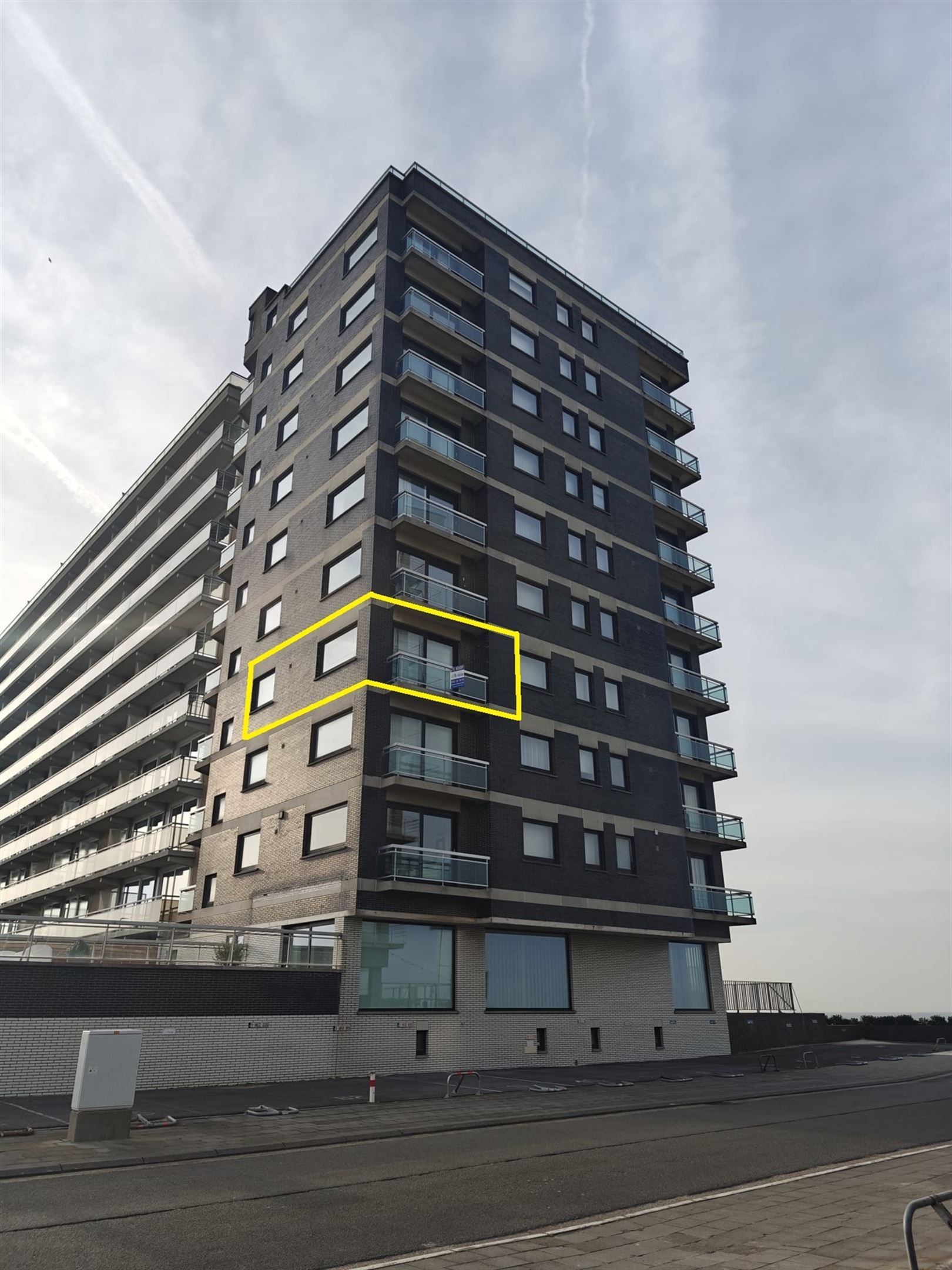 Instapklaar appartement met lateraal zeezicht in Middelkerke foto 8