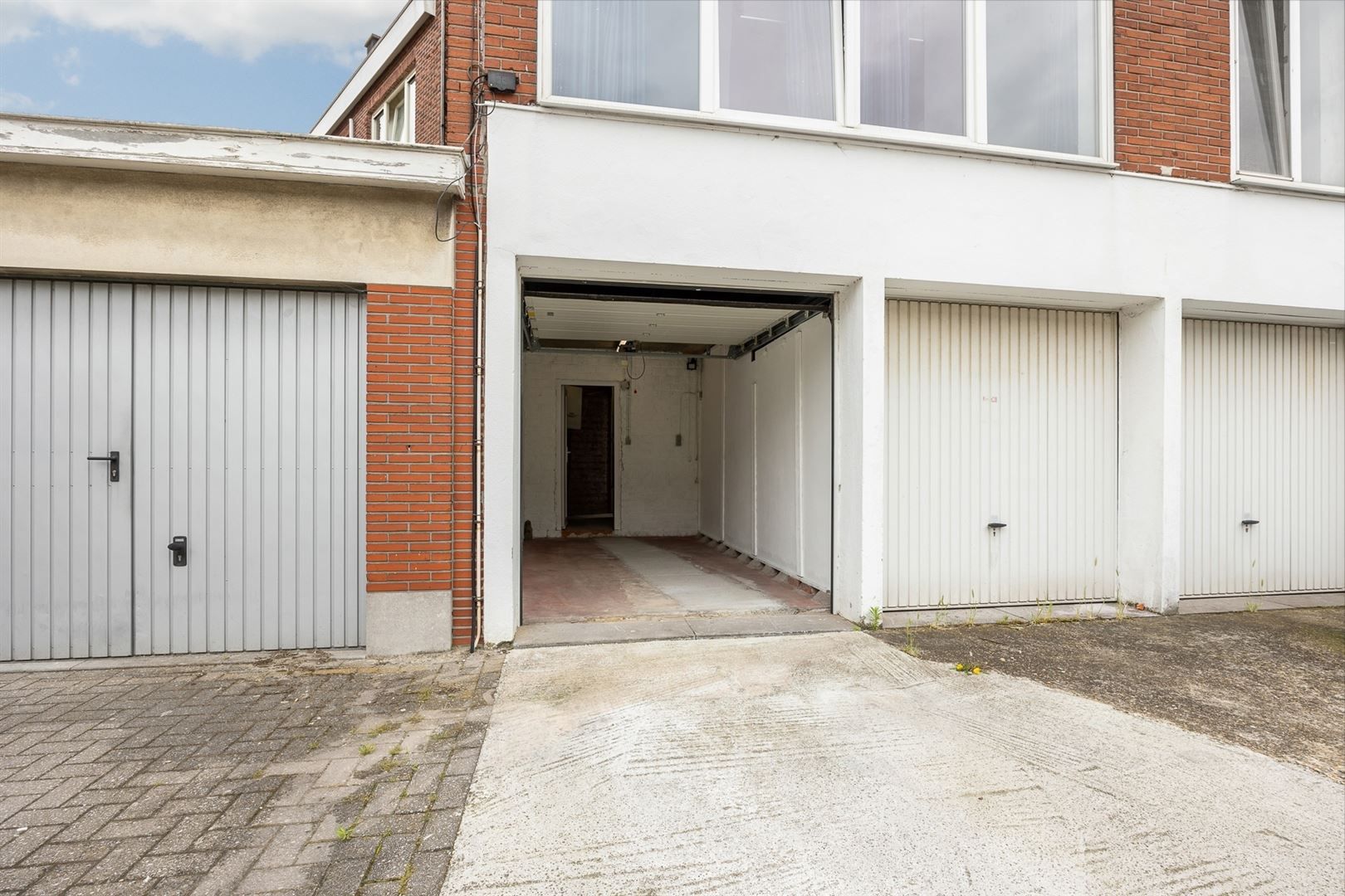 Gerenoveerd gelijkvloers 1-slaapkamer appartement met garagebox foto 18