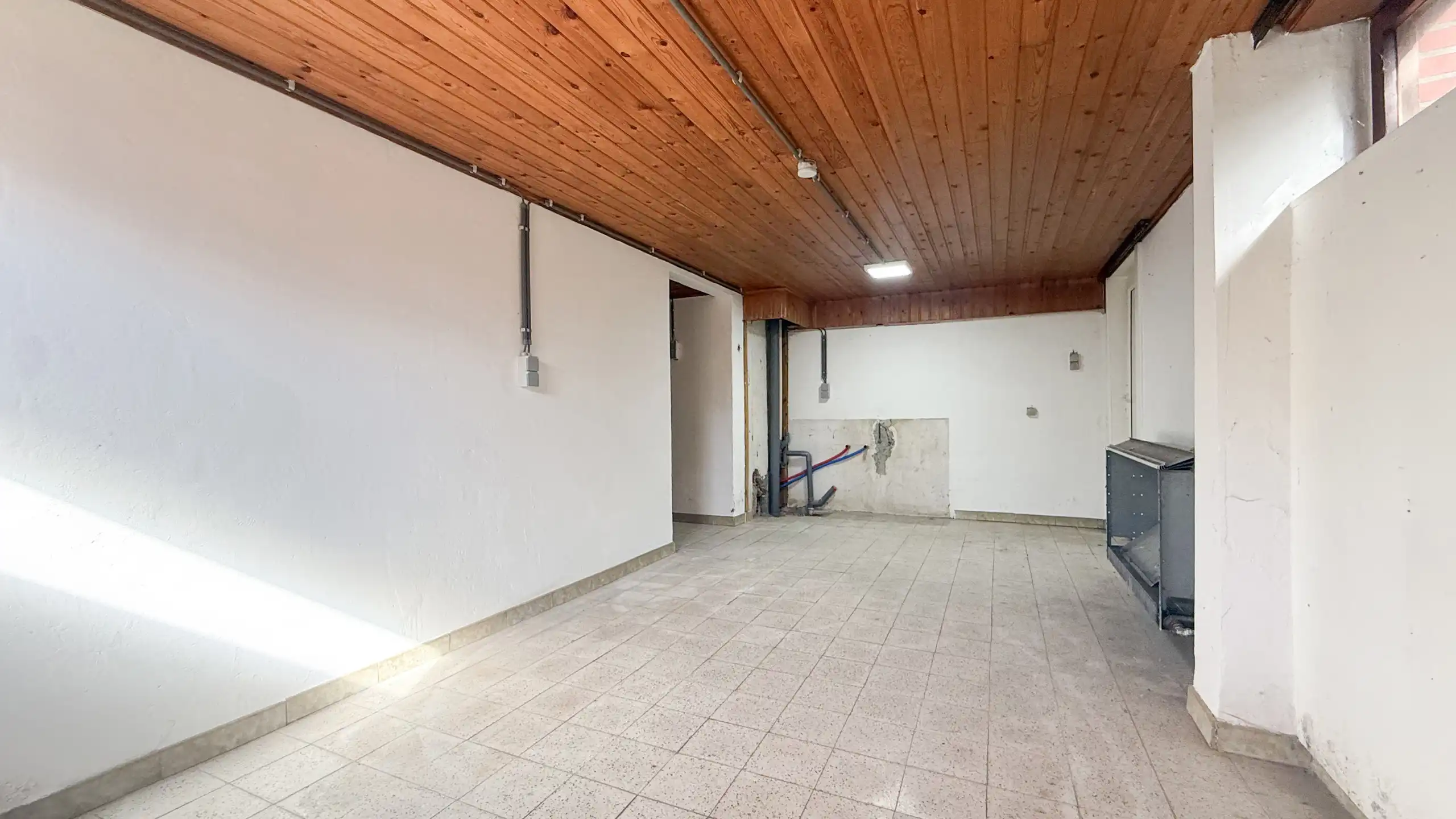 Ruime vrijstaande woning op 709 m² met veel potentieel! foto 32