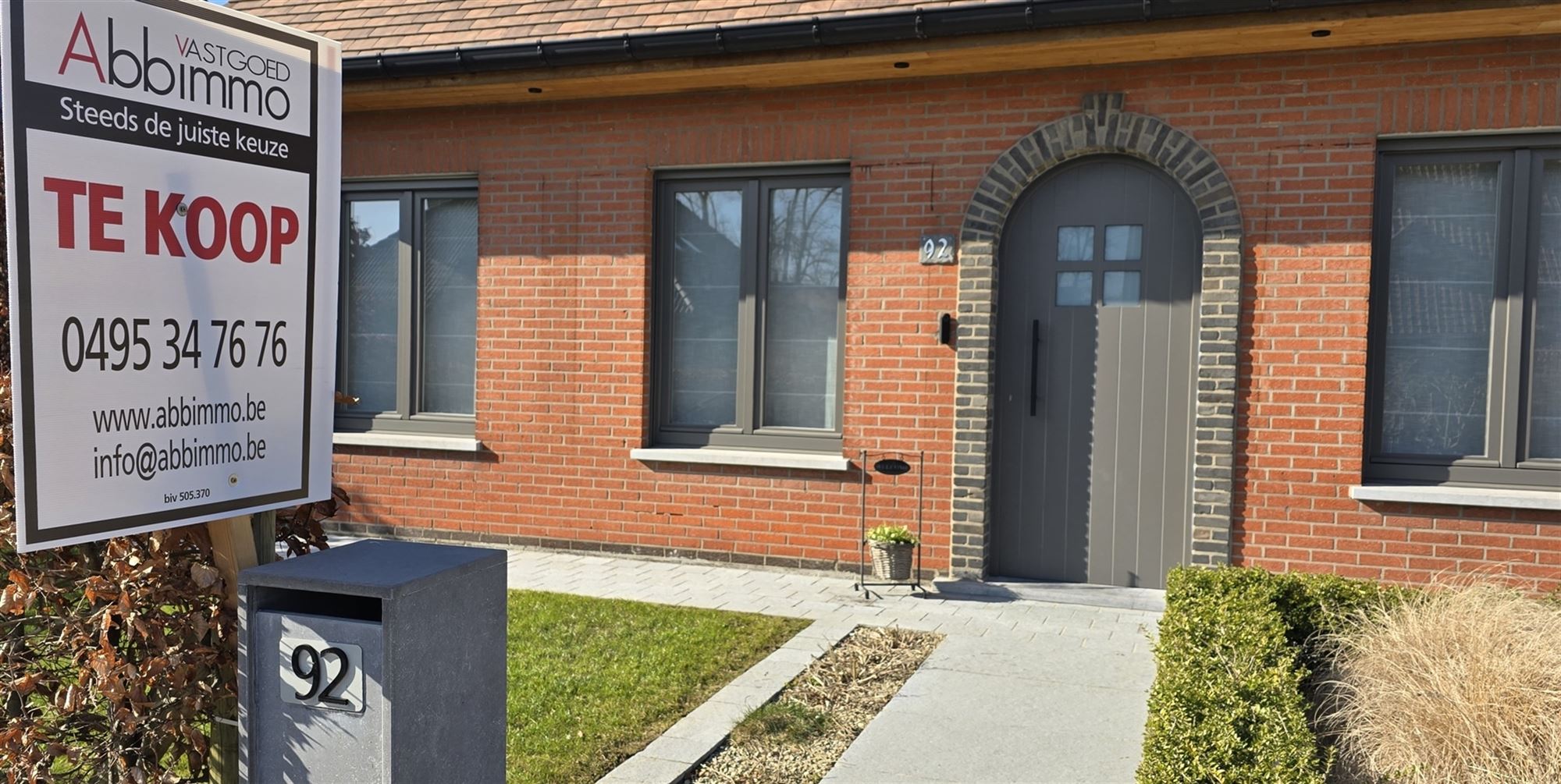 Huis foto {{pictureIndex}}