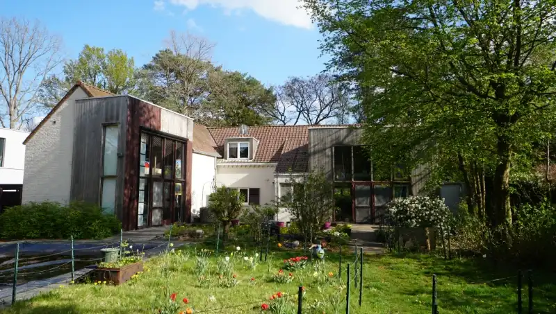 Landhuis van 269m² op 15 are met praktijkruimte/kantoor of kangoeroewoning foto 31