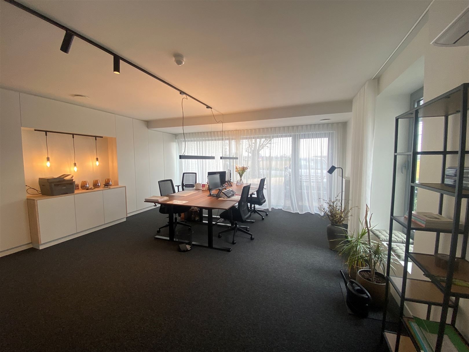 Stijlvolle all-in kantoren in Business Center 2 Hub foto {{pictureIndex}}