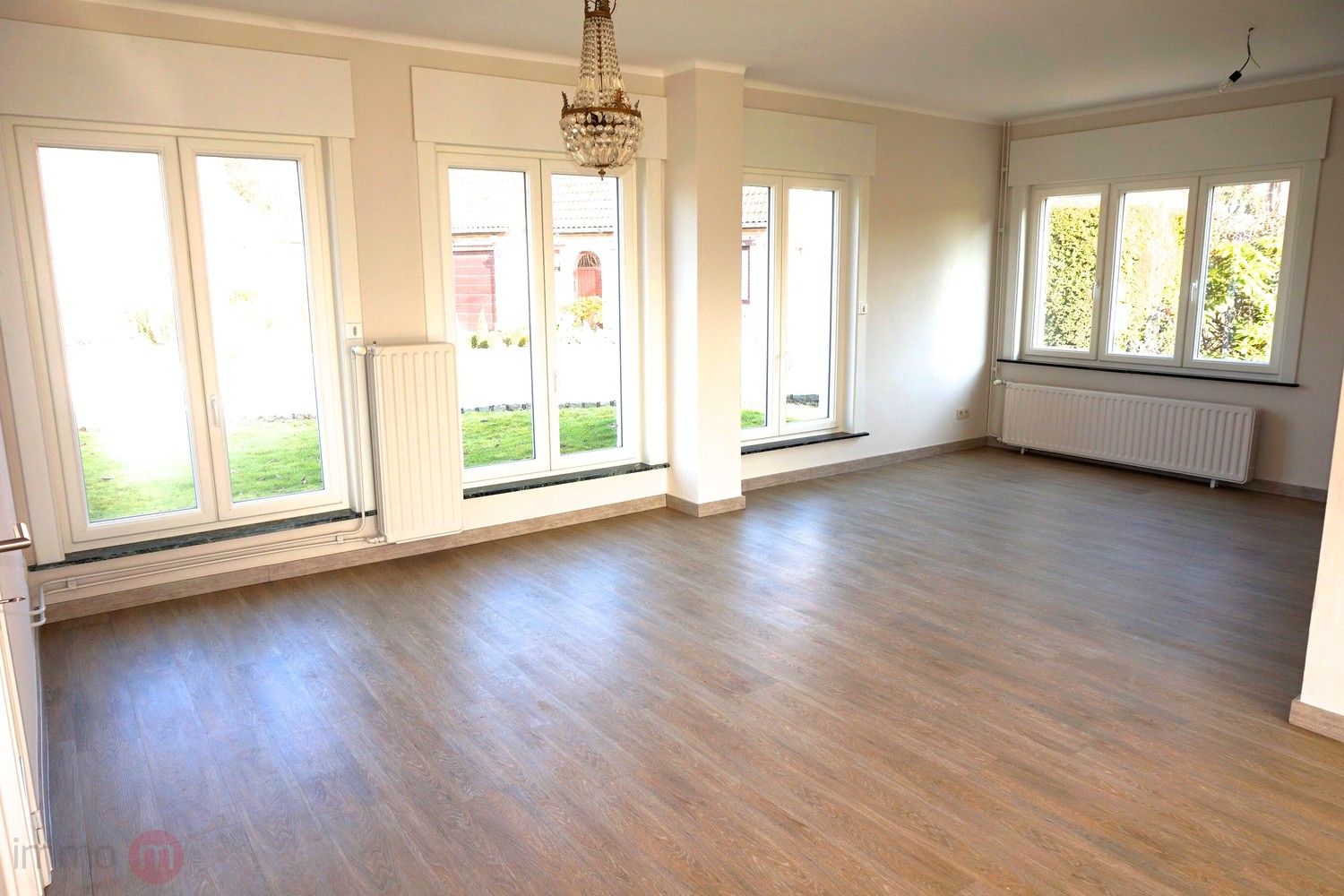 Volledig gerenoveerde woning met 3 slaapkamers op 10 min van het centrum van Leuven en dichtbij oprit E40. foto 5