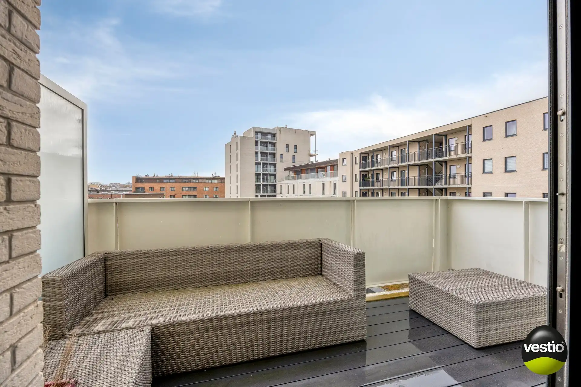 Smaakvol, kwalitatief afgewerkt 2 slaapkamer appartement met terras. foto 4