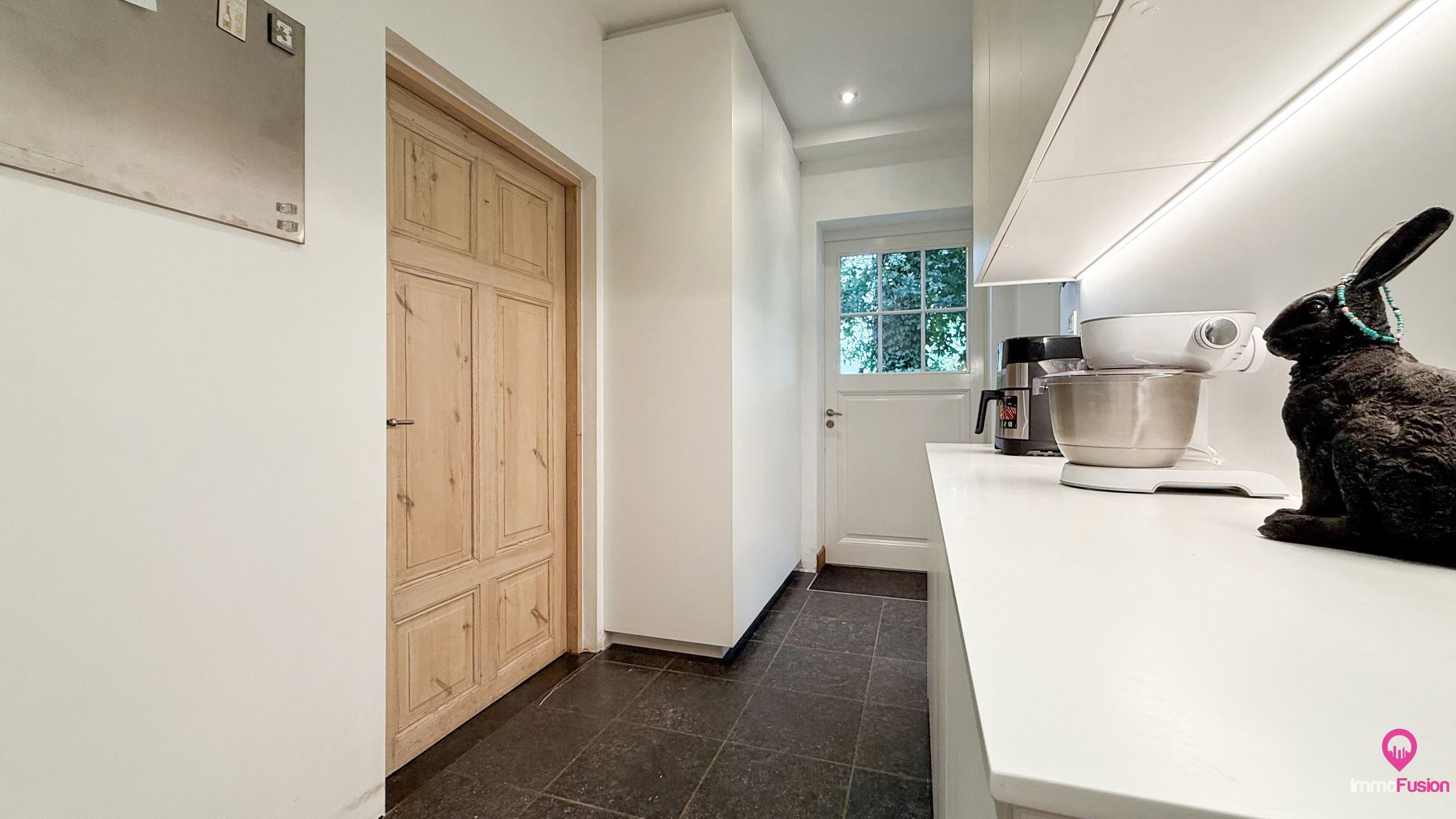 Zeer mooi ontworpen villa met 3 badkamers in Heusden-Zolder! foto 17