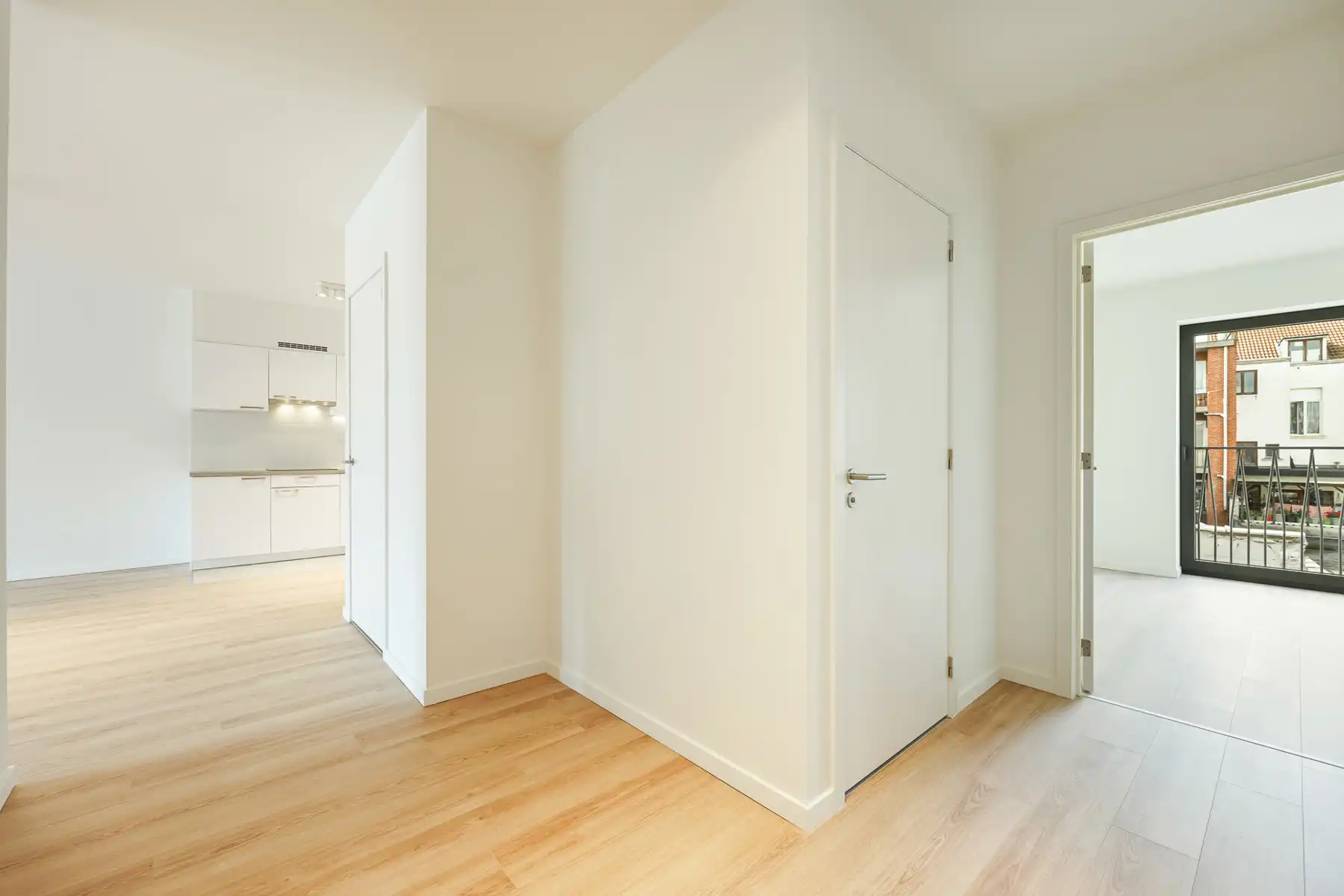 Nieuw appartement met 2 slaapkamers, terras en staanplaats! foto 10