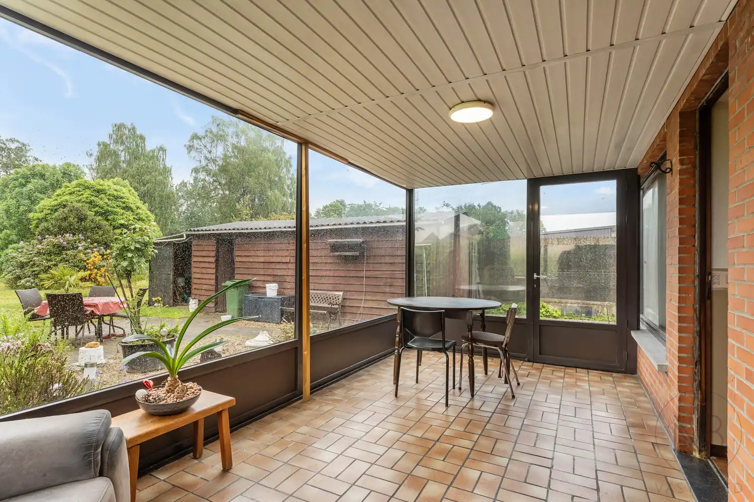 Gelijkvloerse woning op 13a 38ca – te renoveren of af te breken voor nieuwbouw aan 6% btw foto 8