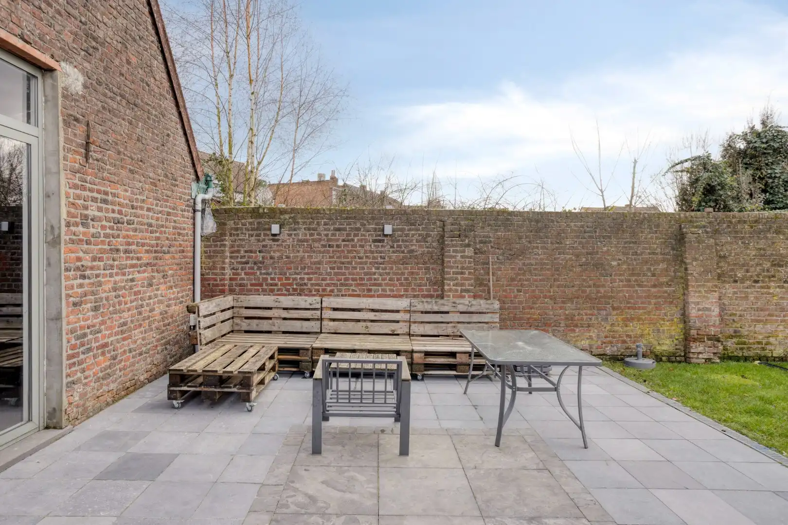 Ruime, gerenoveerde woning met werkplaats, garage en diepe tuin! foto 17