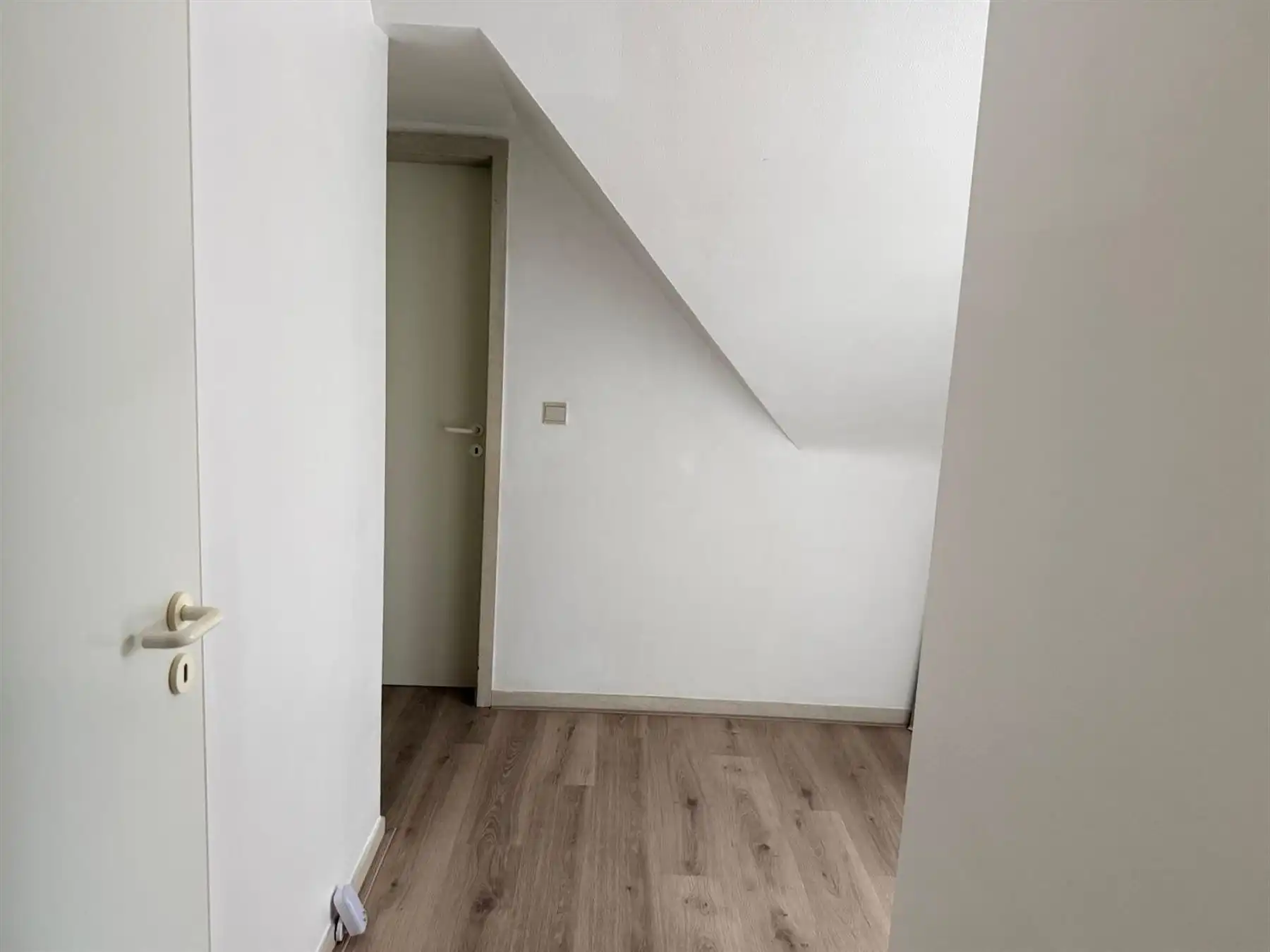 OPBRENGSTEIGENDOM MET 4 APPARTEMENTEN  foto 26