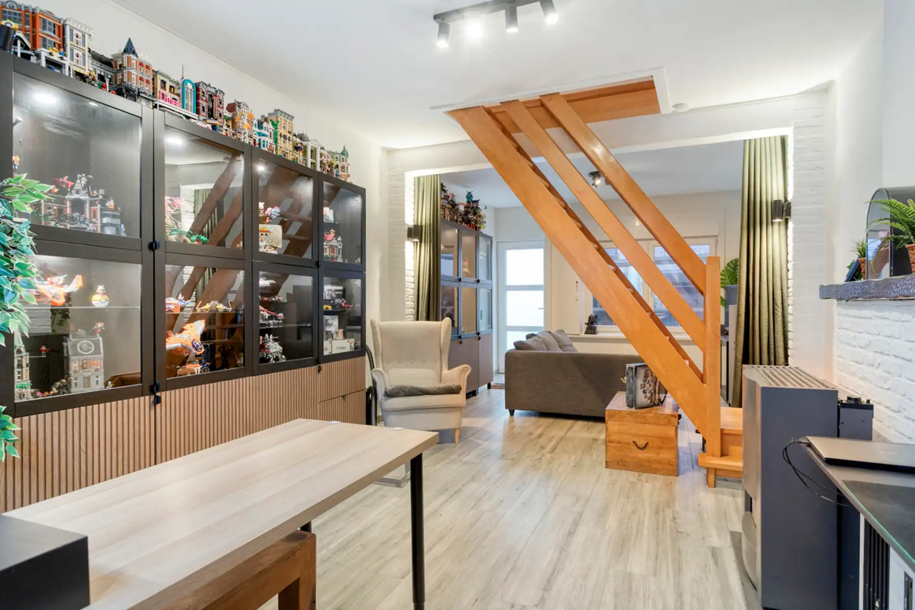 Gerenoveerde rijwoning met 2 slaapkamers - WETTEREN foto 6