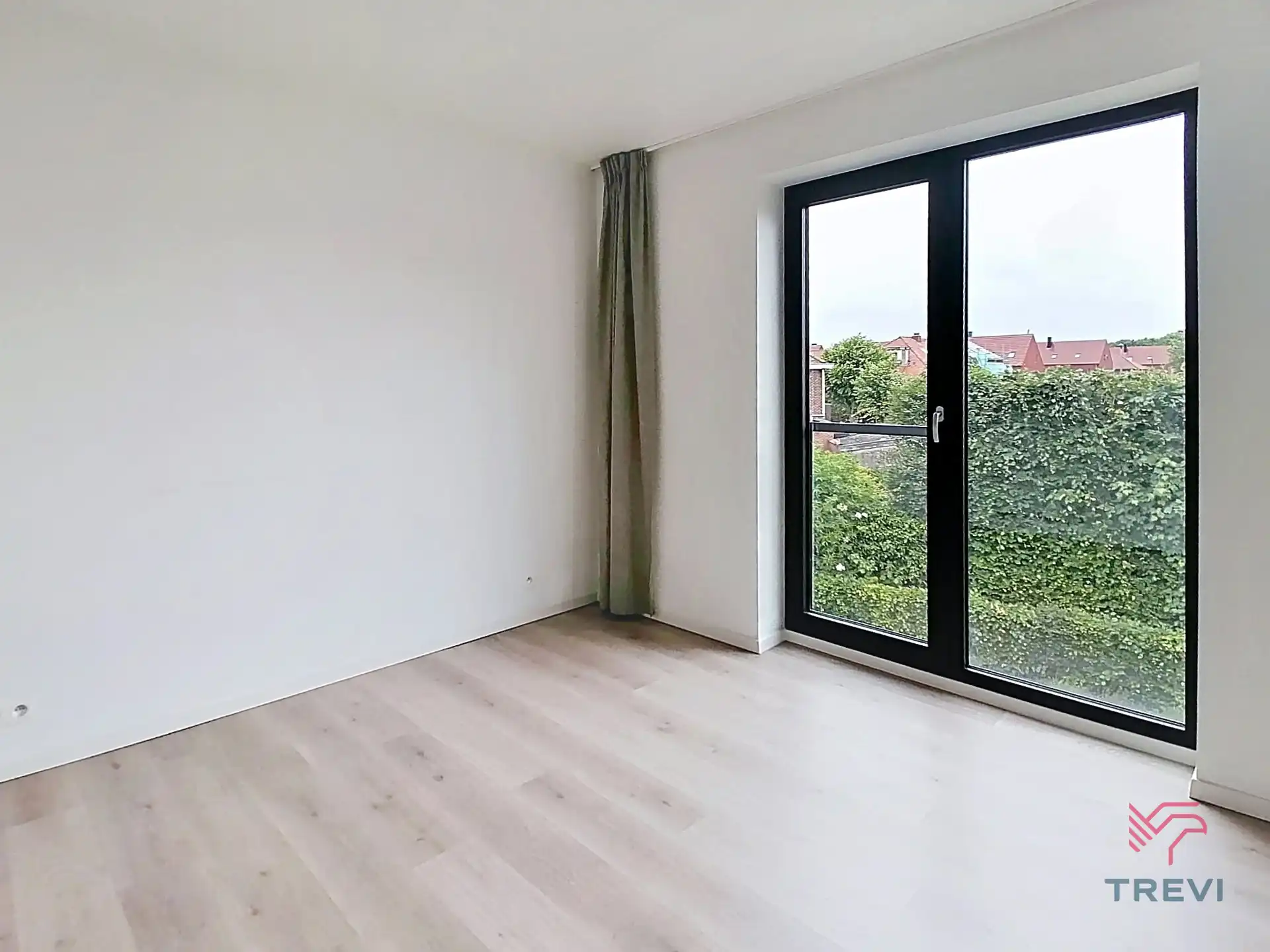 Mooie 2-slaapkamer ONMEUBILEERD appartement foto 7