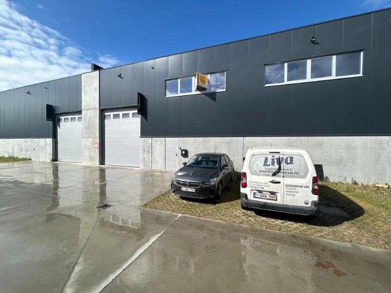 Recente KMO-unit nabij R4 foto 10